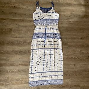 NWOT Dolce Vita Blue & white print Maxi Dress